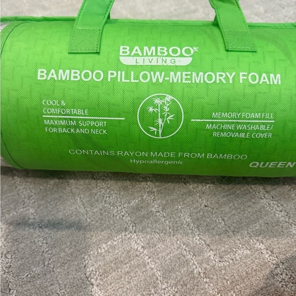 Green Memory Foam Pillow - Picture 2 of 3